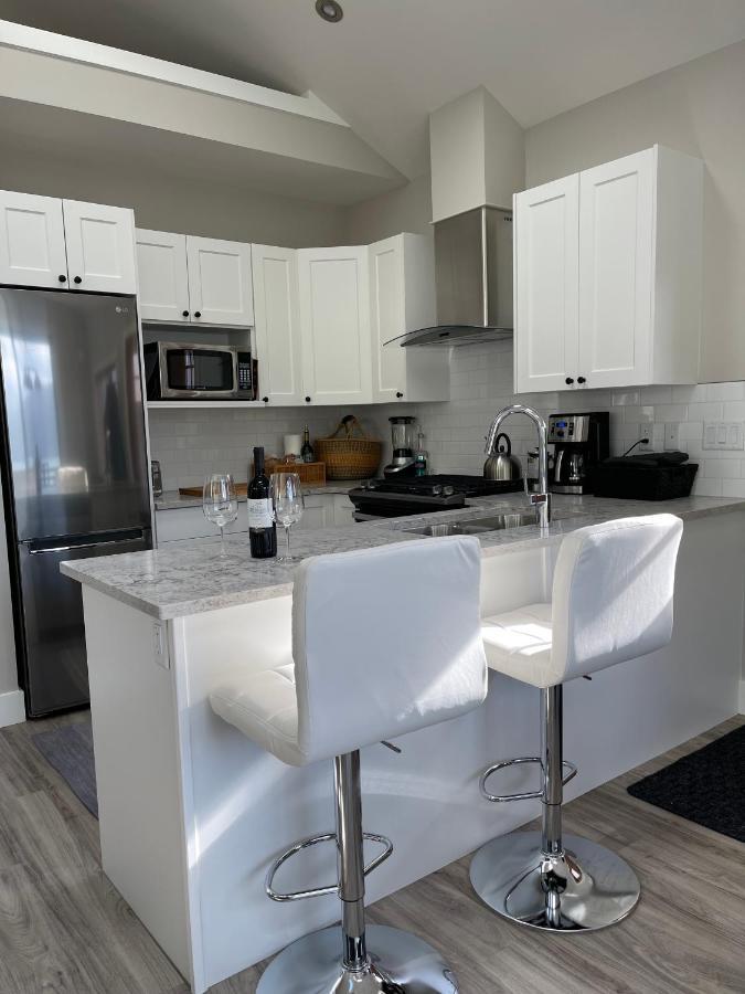 Вілла Port Renfrew Oceanfront Retreat Екстер'єр фото